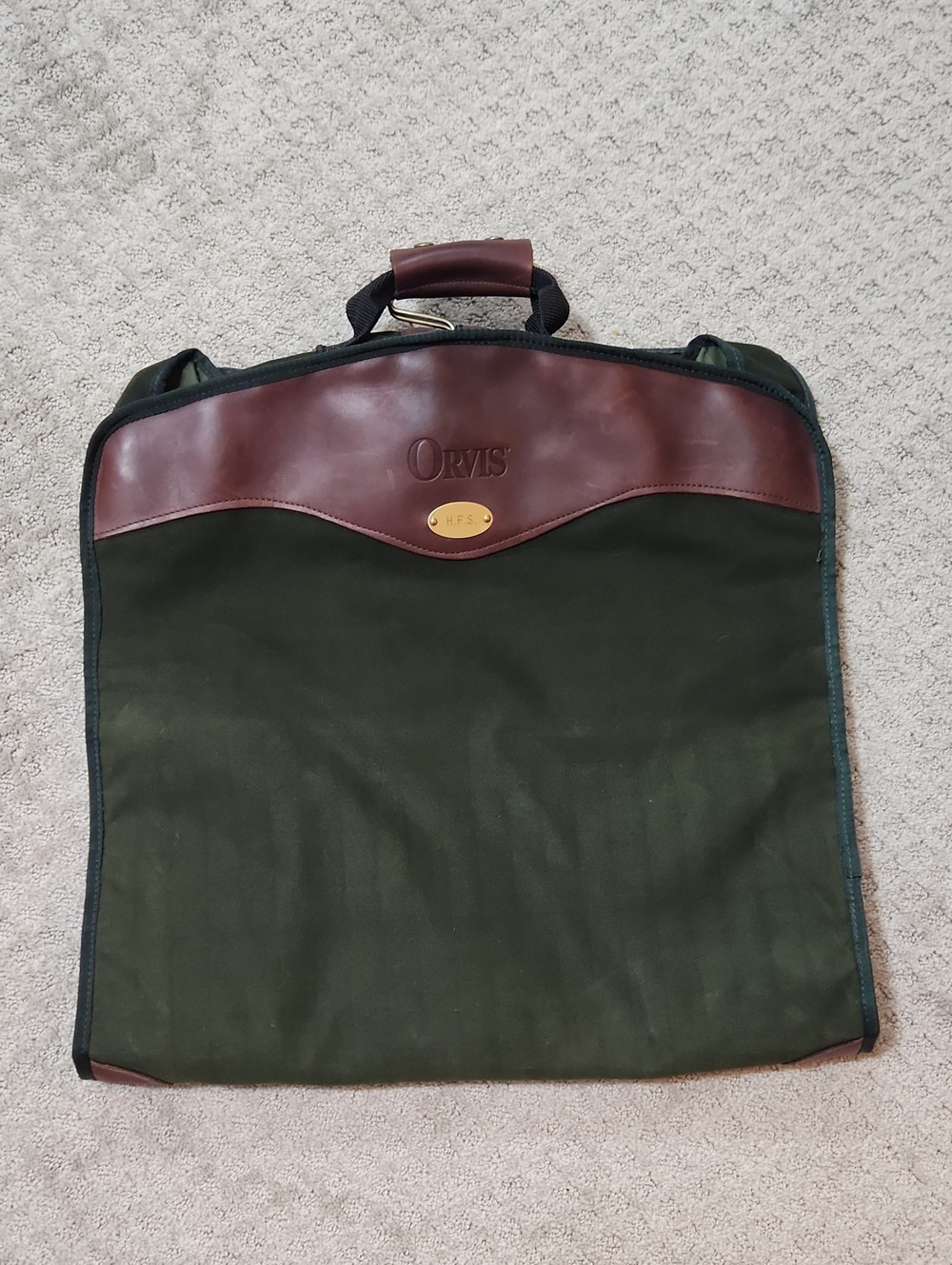 Orvis Dark Green Canvas Garment Bag with Brown Leather Accents - Picture 12 of 16